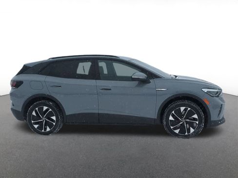 Used 2022 Volkswagen ID.4 Pro image 7