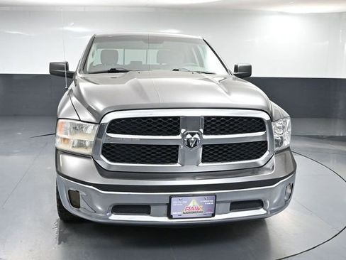 Used 2017 RAM 1500 Classic SLT AWD/4WD image 10