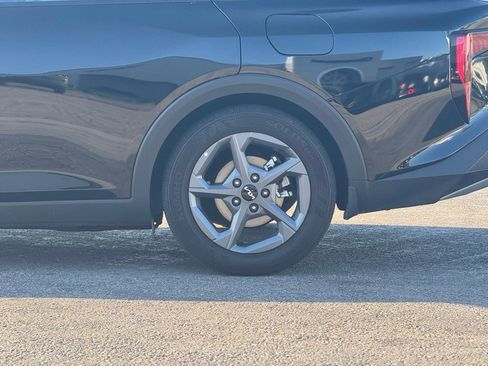 Used 2025 Kia K4 LXS image 3