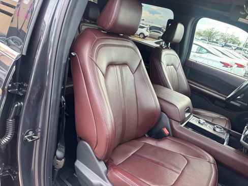 Used 2024 Ford Expedition Limited AWD/4WD image 41
