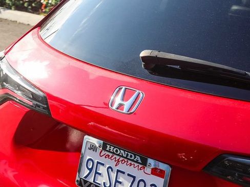 Used 2023 Honda HR-V EX-L image 9