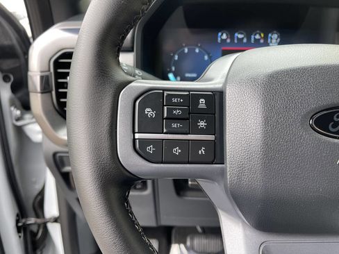 Used 2025 Ford F150 Lariat image 29