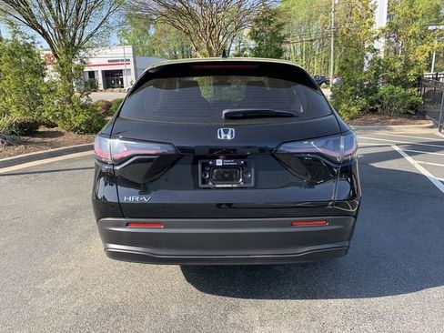 Used 2025 Honda HR-V LX image 7