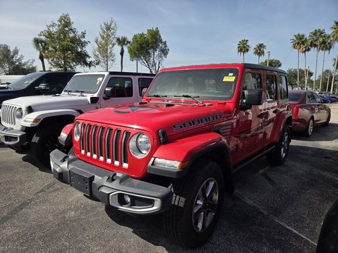Used 2021 Jeep Wrangler Unlimited Sahara AWD/4WD image 3