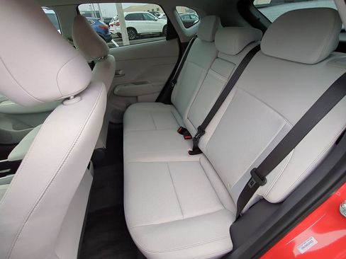 Certified 2025 Hyundai Kona SE image 13