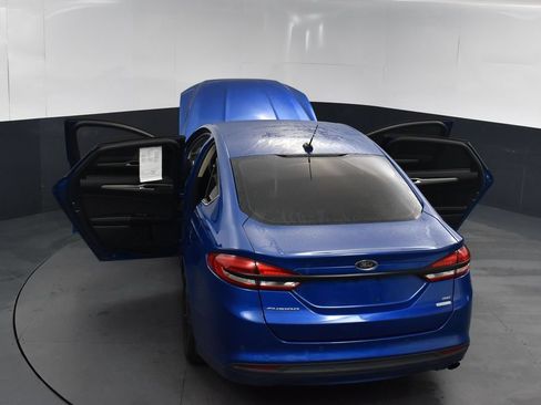 Used 2017 Ford Fusion SE w/ Fusion SE Technology Package FWD image 22