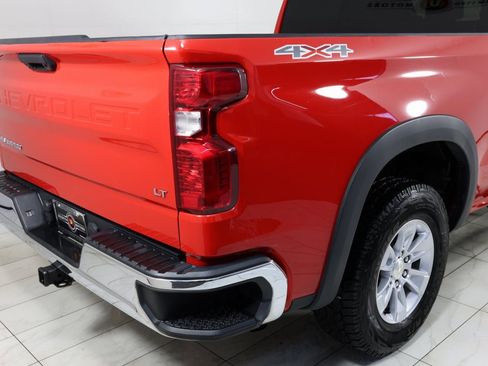 Used 2020 Chevrolet Silverado 1500 LT image 40