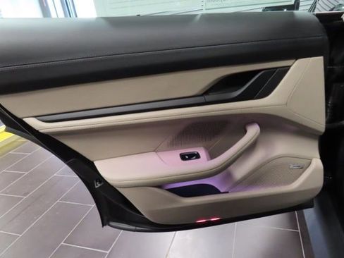 Used 2021 Porsche Taycan 4S image 10