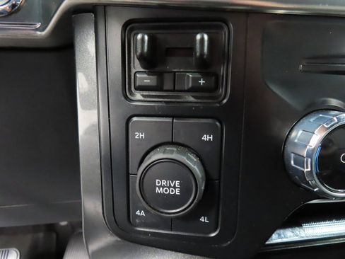 Used 2023 Ford F150 Lariat image 58