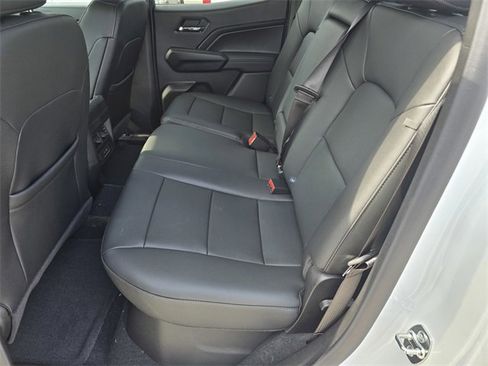 New 2025 GMC Canyon Elevation w/ Convenience Package image 9