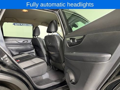 Used 2019 Nissan Rogue SV AWD/4WD image 19