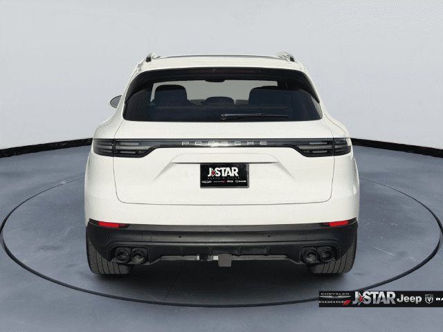 Used 2023 Porsche Cayenne Platinum Edition AWD/4WD image 6