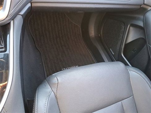 Used 2023 Subaru Outback Limited XT image 28