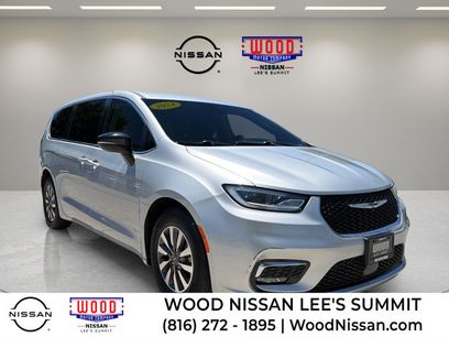 Used 2024 Chrysler Pacifica Limited
