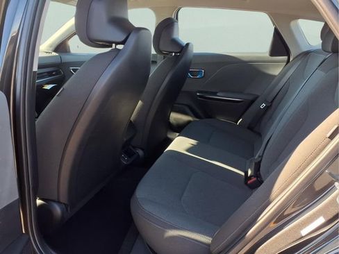 New 2026 Kia K4 LXS image 18