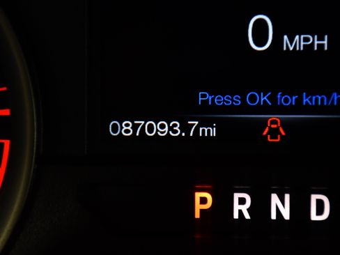 Used 2019 Ford F150 XLT w/ Equipment Group 302A Luxury AWD/4WD image 19