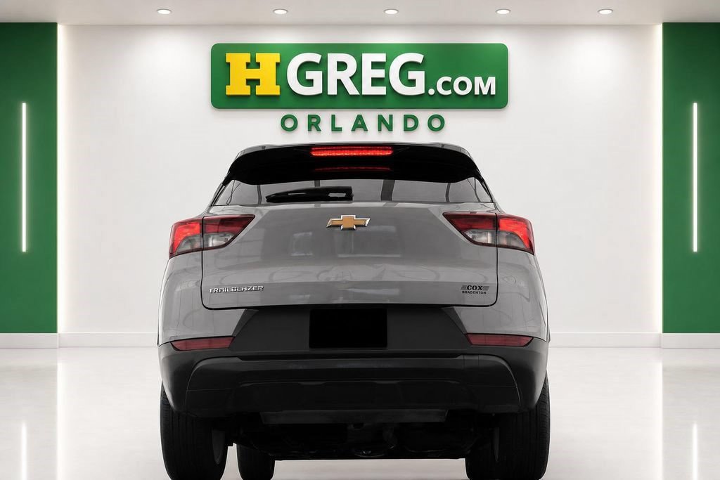 Used 2025 Chevrolet TrailBlazer LS FWD image 8