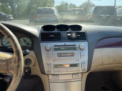 Used 2004 Toyota Solara SE Sport FWD image 15