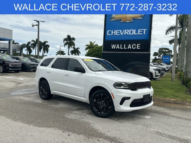 Used 2022 Dodge Durango SXT w/ Blacktop Package AWD/4WD image 1