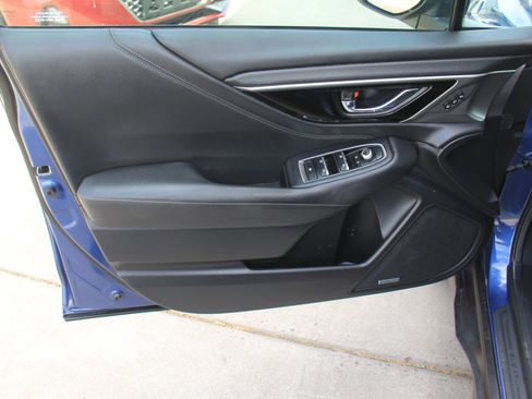 Used 2022 Subaru Outback Limited image 23