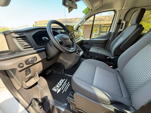 Used 2025 Ford Transit 350 XLT RWD image 9