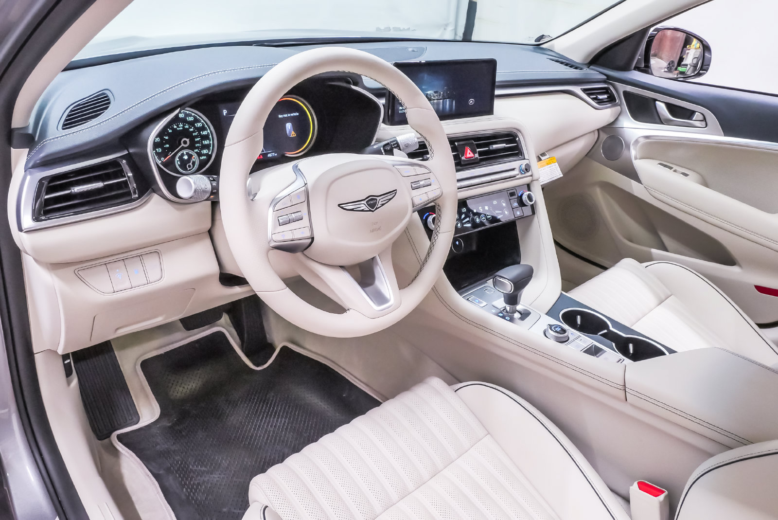 Used 2026 Genesis G70 2.5T Prestige RWD image 2