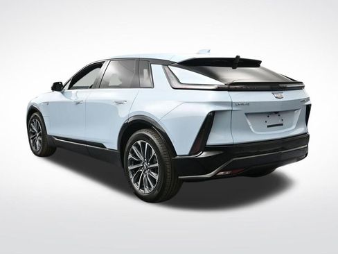 Used 2025 Cadillac Lyriq Sport AWD/4WD image 3