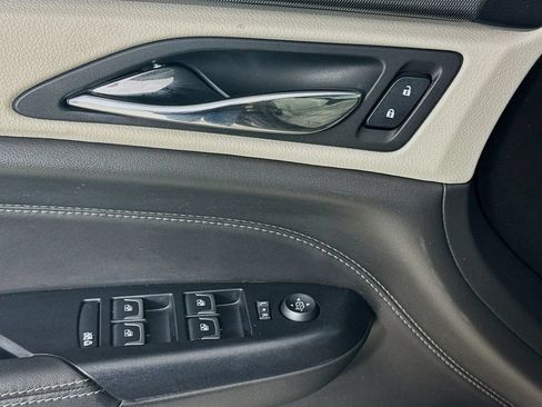 Used 2015 Cadillac SRX FWD image 21