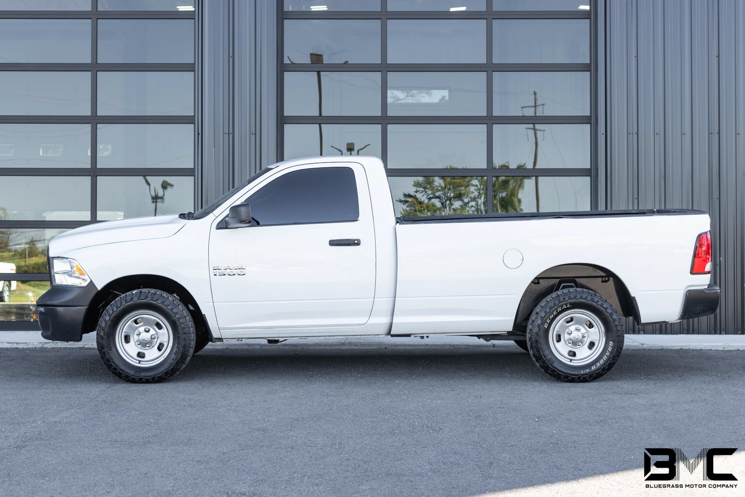 Used 2017 RAM 1500 Tradesman AWD/4WD image 4