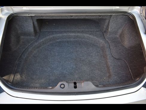 Used 2004 Ford Thunderbird RWD image 21