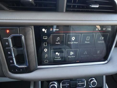 Used 2024 GMC Yukon Denali AWD/4WD image 17