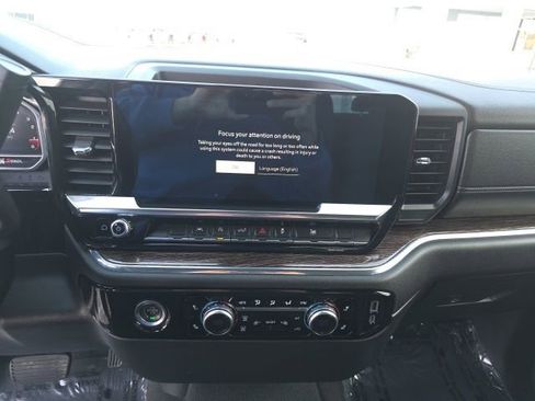 Used 2024 GMC Sierra 1500 Elevation image 28