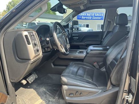 Used 2019 GMC Sierra 3500 Denali w/ Duramax Plus Package AWD/4WD image 20
