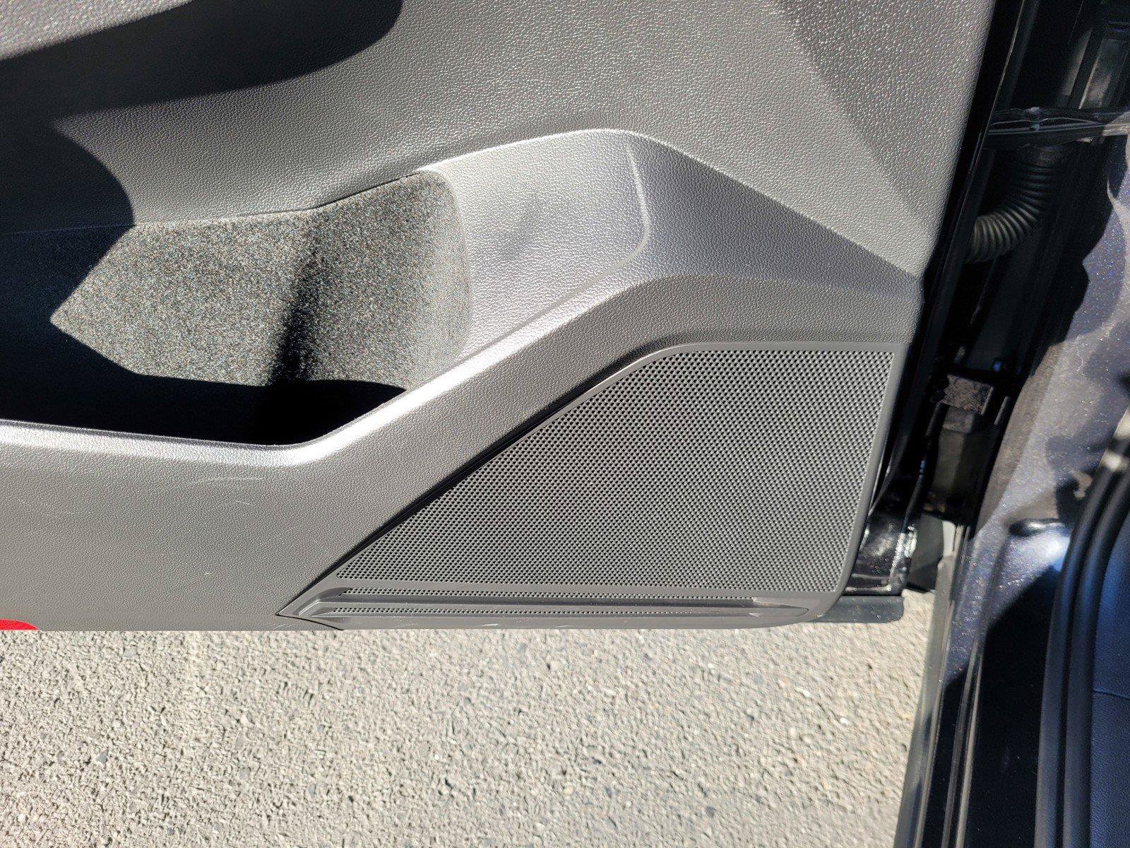 Certified 2023 Volkswagen Tiguan SE R-Line FWD image 23