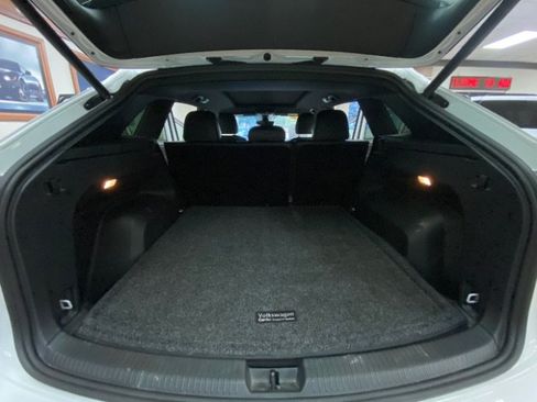 Used 2022 Volkswagen Atlas Cross Sport SEL w/ Cross Sport MDO Package AWD/4WD image 12