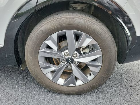 Used 2024 Kia Sportage SX FWD image 9