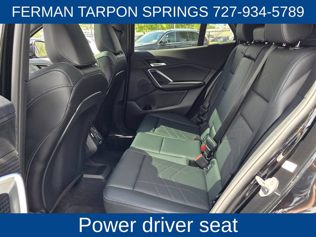 Used 2025 BMW X2 xDrive28i AWD/4WD image 14