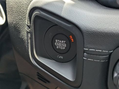 Used 2026 Jeep Wrangler Unlimited Rubicon AWD/4WD image 26