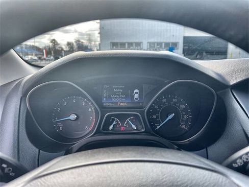 Used 2017 Ford Focus Titanium image 12