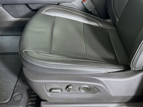 Used 2024 GMC Sierra 2500 Denali w/ Denali Reserve Package image 20