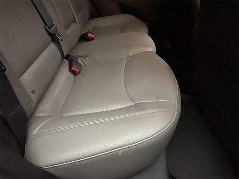 Used 2013 Hyundai Elantra Limited w/ Technology Pkg image 16