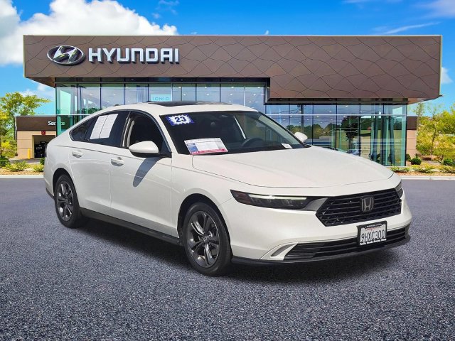 Used 2023 Honda Accord EX image 2