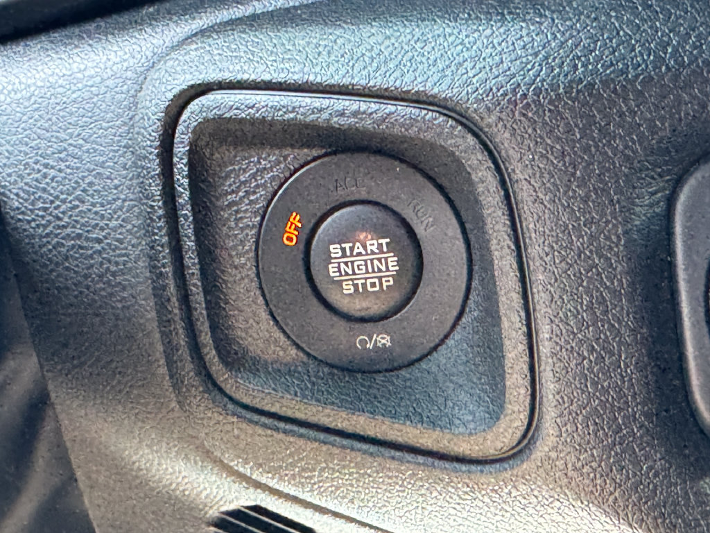 Used 2024 Jeep Wrangler Unlimited w/ Convenience Group AWD/4WD image 14