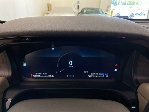 Certified 2023 Lincoln Aviator Grand Touring w/ Equipment Group 301A image 22