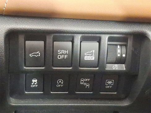 Used 2021 Subaru Forester Touring image 26