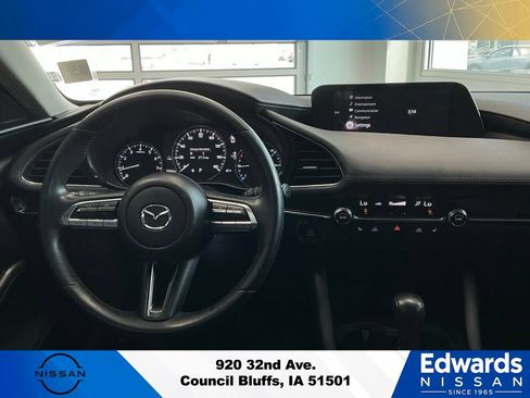 Used 2023 MAZDA MAZDA3 s FWD image 14