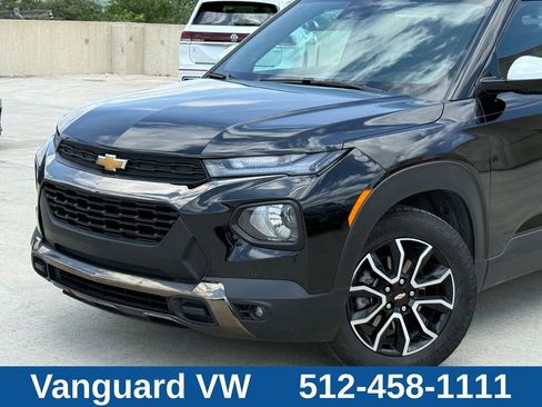 Used 2023 Chevrolet TrailBlazer ACTIV w/ Convenience Package FWD image 2