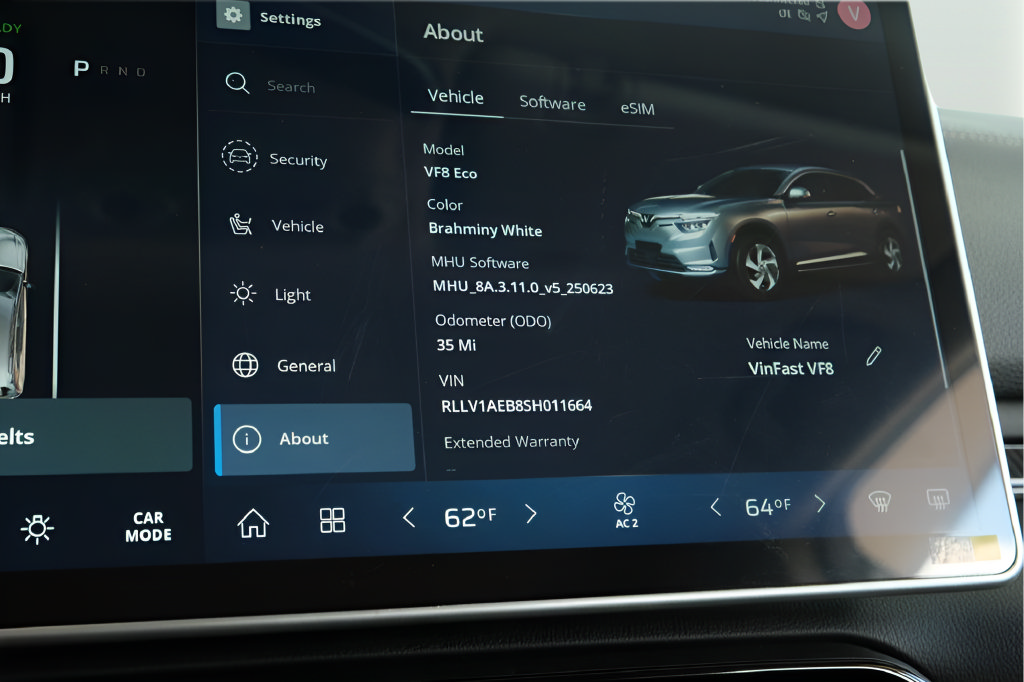 New 2025 VinFast VF 8 Eco AWD/4WD image 14