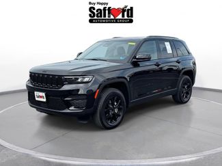 Used 2025 Jeep Grand Cherokee Altitude AWD/4WD video 1