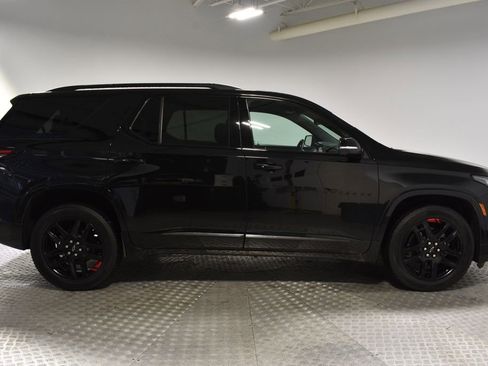 Used 2023 Chevrolet Traverse Premier w/ Redline Edition image 6